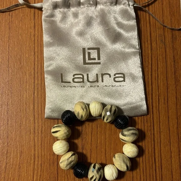 Bracelet - Picture 4 of 5